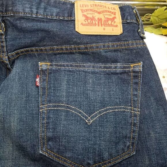 Levi's 569 Kale Dark Wash Loose Straight Fit Jeans - Picture 7 of 16